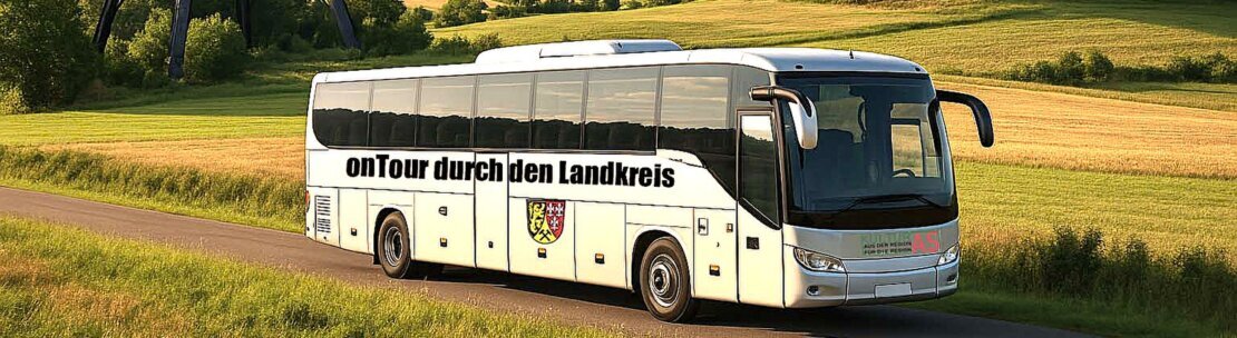Bild zeigt einen Reisebus